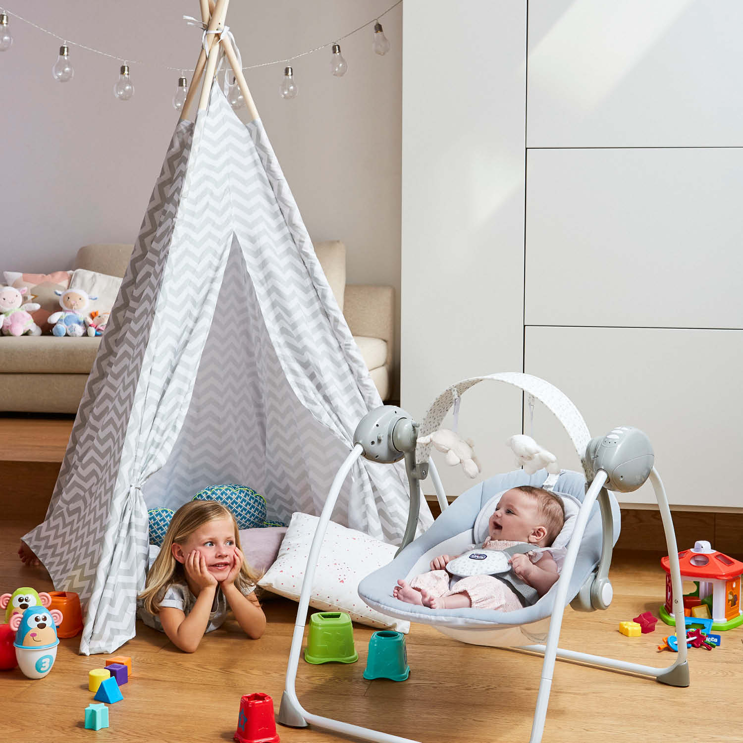 Chicco Relax & Play Baby Swing Cool Grey