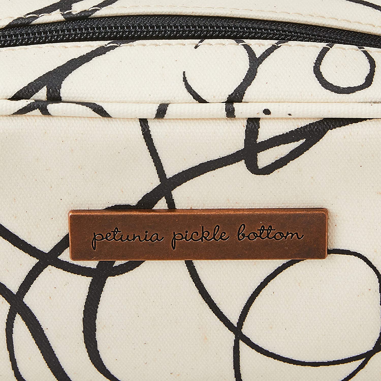 Petunia Pickle Bottom Powder Room Case: Doodle | Little Baby.